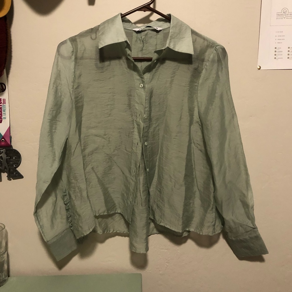 ZARA MINT SHEER BUTTON UP TOP